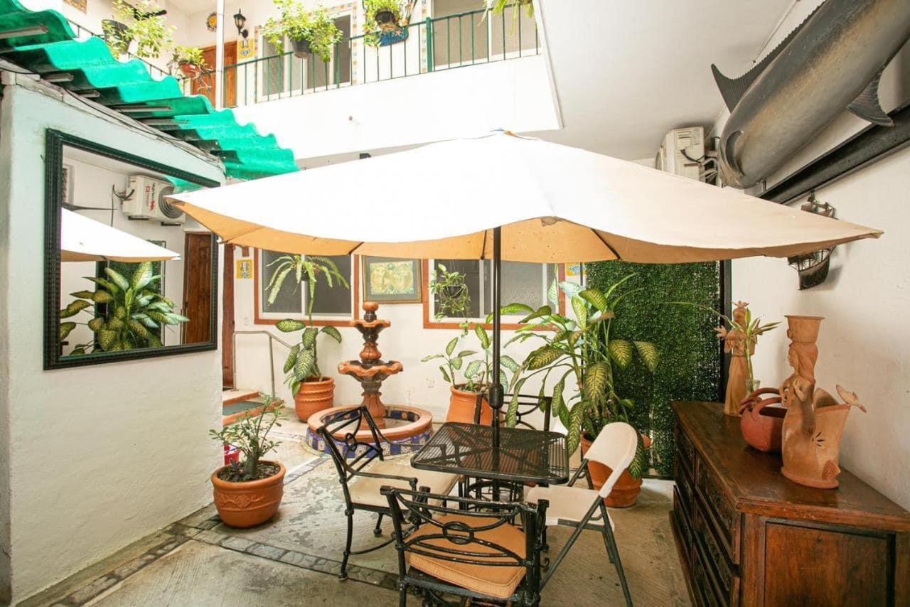 Vallarta Jr Suites ปูแอร์โตบาญาร์ตา ภายนอก รูปภาพ